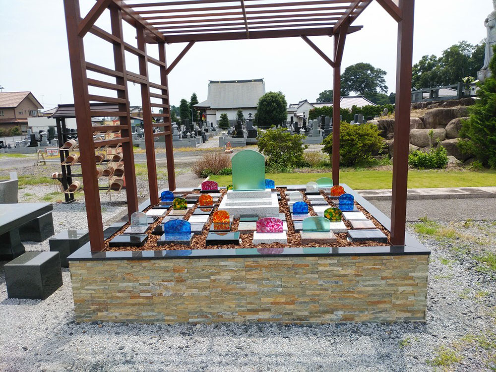 永代家族墓　藤の華灯り