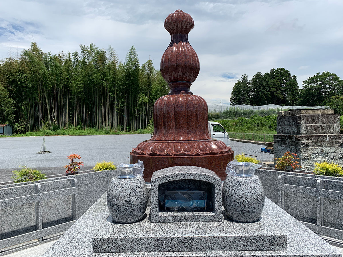 あんしん樹木葬 宇都宮森林公園入口供養塔