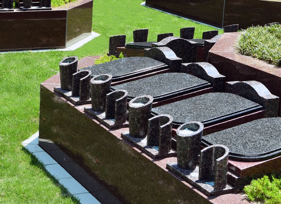 桜樹の杜（密蔵寺墓苑）樹木葬1